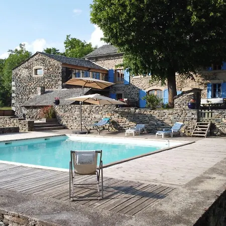 Corps De Ferme Renove Avec Piscine Et Terrasses Paisibles, A 1h30 De Lyon - Fr-1-582-396 *
