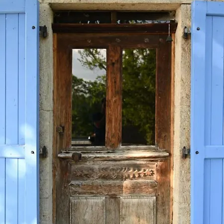 Corps De Ferme Renove Avec Piscine Et Terrasses Paisibles, A 1h30 De Lyon - Fr-1-582-396 *