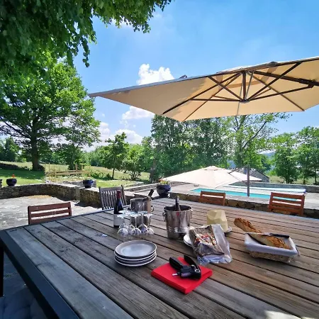 Corps De Ferme Renove Avec Piscine Et Terrasses Paisibles, A 1h30 De Lyon - Fr-1-582-396 Saint-Etienne-Lardeyrol